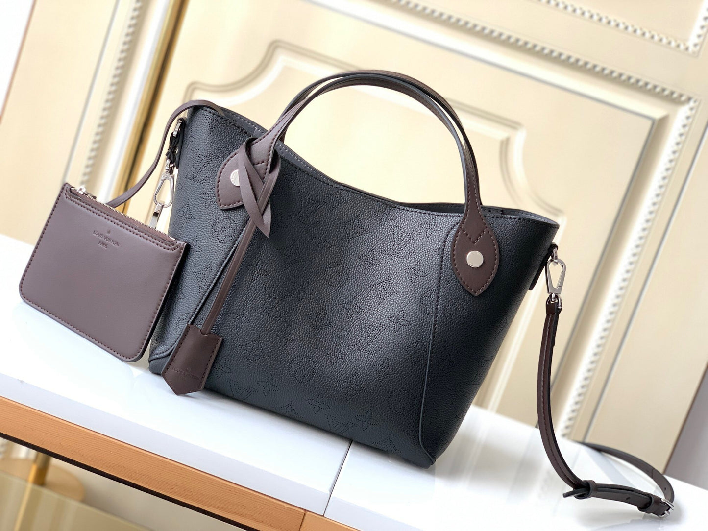 M54359 HINA Free switching between Tote handbag and modern bucket bag